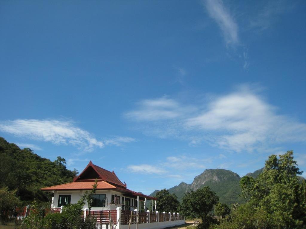 Mountain Breeze Villa Pran Buri Ngoại thất bức ảnh